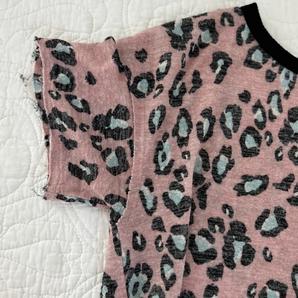 Pink Leopard T - Picture 2 of 4